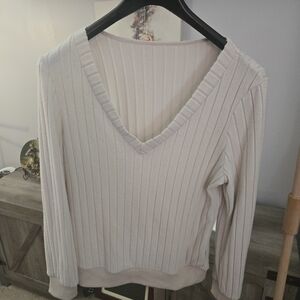 K&G Ribbed V-Neck Sweater in Pale Pink and Cream